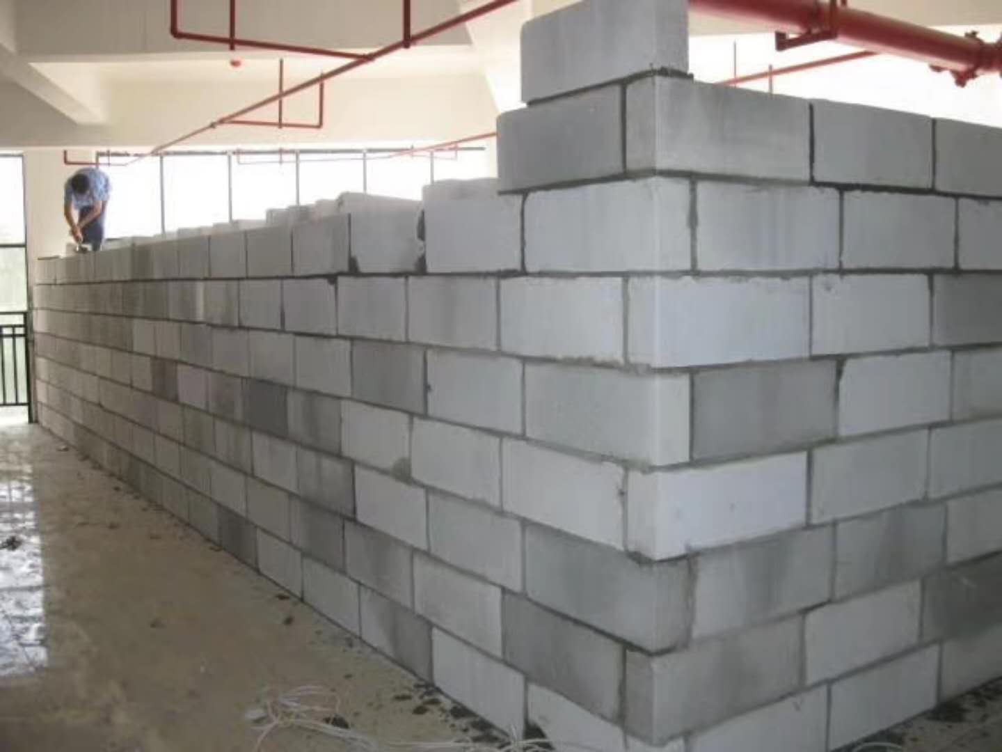 余杭蒸压加气混凝土砌块承重墙静力和抗震性能的研究